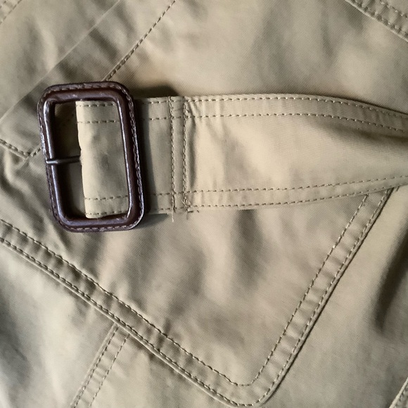 Classic mid thigh Trench Coat GUC - Picture 16 of 16